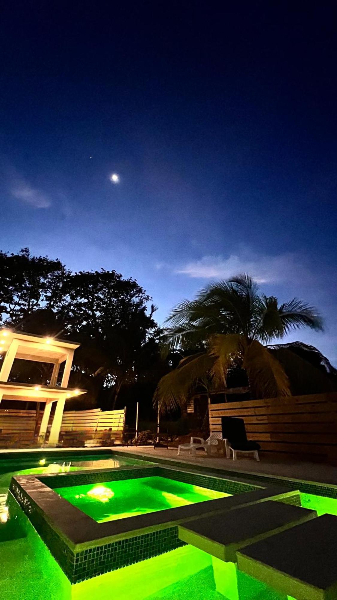 Garden Of Eden Hotel Brenas Экстерьер фото